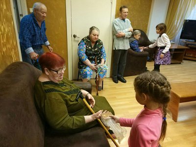 Ассоциация многодетных семей посетила выксунский Дом милосердия (Выкса, 2018 г.)