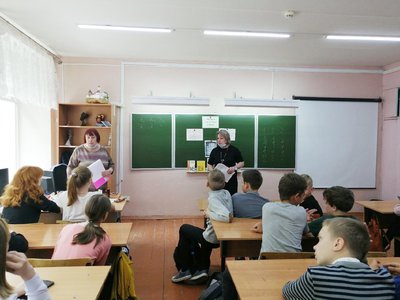 Школьники познакомились со старославянским языком