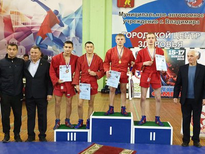 Самбисты привезли пять медалей с Кубка Александра Невского