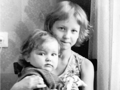 «В моей жизни сестра была всегда», – рассказывает Анастасия Козерадская