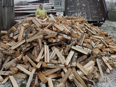 Многодетной семье из Навашинского района привезли дрова после обращения к Евгению Люлину на открытую телефонную линию