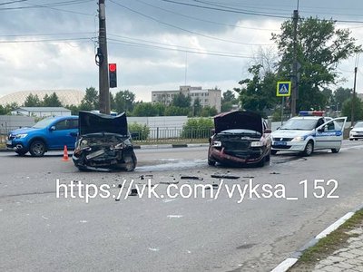 В Выксе столкнулись Volkswagen Passat и ВАЗ-2115