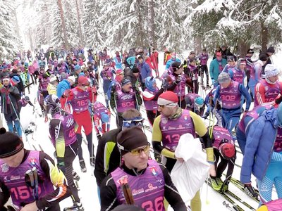 Выксунские лыжники приняли участие в марафоне