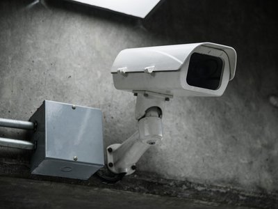Видеокамеры в школах планируется интегрировать в систему «Безопасный город»