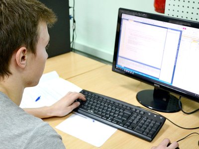 В 2021/2022 учебном году вузы могут проводить экзамены онлайн