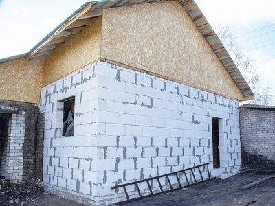 Восстановление дома семьи Шилкиных продолжается