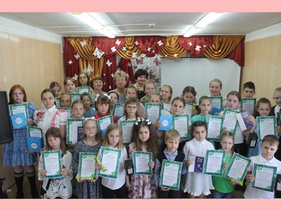 ддк-радуга-награждение-художников-3.jpg