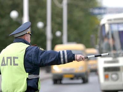 Сотрудники госавтоинспекции Выксы осмотрели 19 пассажирских автобусов
