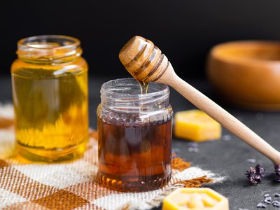 Опасный химический элемент обнаружили в мёде