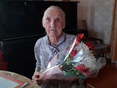 Елене Васильевне Роговой, ветерану Великой Отечественной войны, труженице тыла 28 марта исполнилось 102 года