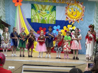 В Тамболесе состоялся традиционный фестиваль платка «Цветы, которые не вянут»