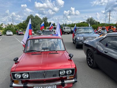 Автопробег в честь Дня России 2025