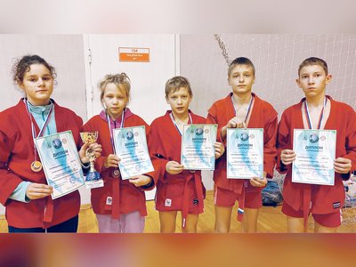 Пять выксунских самбистов завоевали медали в Городце