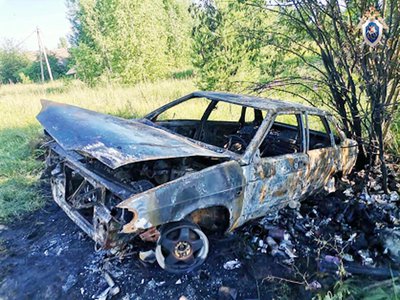 В Навашинском районе нашли сгоревший автомобиль с трупом мужчины