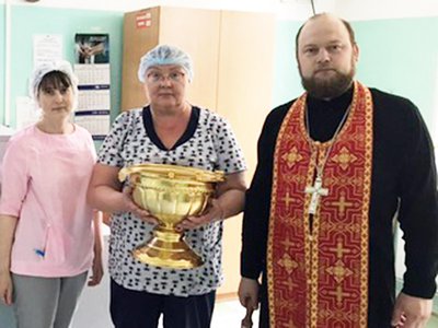 Иерей Алексей Калаганов совершил чин освящения инфекционного отделения ЦРБ