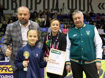 В Нижнем Новгороде наградили футболисток «Металлурга-Ники»