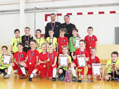 «Металлург-2013» вышел на первое место в турнире по мини-футболу