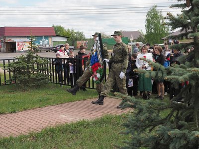 В Уноре, Туртапке и Мотмосе почтили память погибших земляков