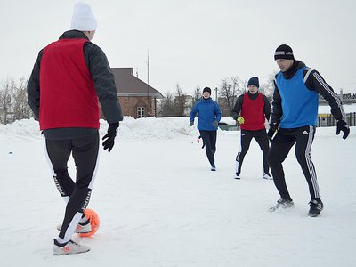 Игроки футбольного клуба «Металлург» начали готовиться к новому сезону (Выкса, 2021 г.)