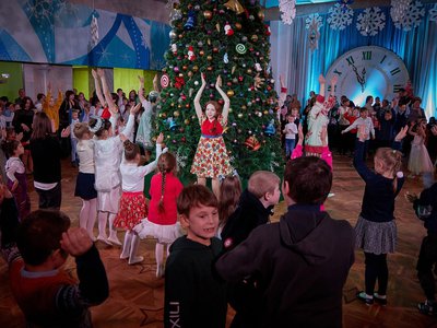 Выксунская епархия устроила Рождественскую ёлку во Дворце культуры имени Лепсе