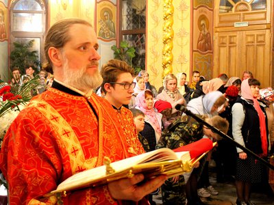 Епископ Выксунский и Павловский Варнава провёл пасхальные богослужения