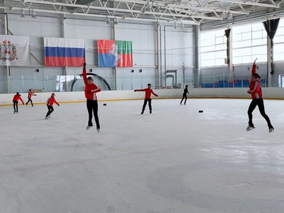 Фигуристы закрыли сезон и готовятся к следующему