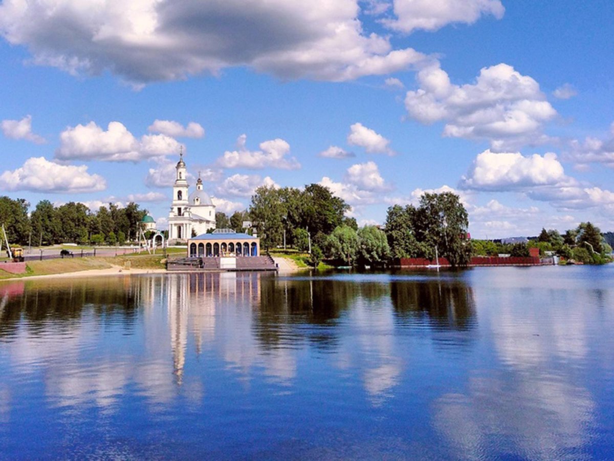 достопримечательности в городе выкса