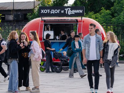 ОМК приобрела для Выксы два фудтрака