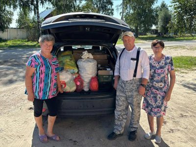 Нижневерейцы собрали гуманитарную помощь для бойцов СВО