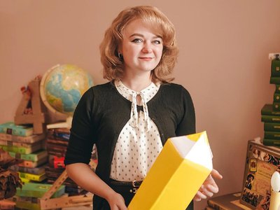 Елена Липова стала победителем конкурса на присуждение премии лучшим учителям за достижения в педагогике