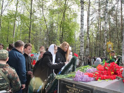 Митинг на Северном кладбище 9 мая 2025