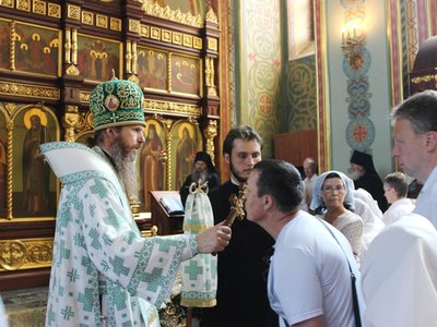 Божественная литургия в Свято-Успенском монастыре Cаровской пустыни