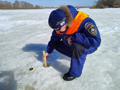 Инспекторы ГИМС ежедневно проводят мониторинг ледовой обстановки на водоёмах региона
