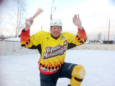 Традиционный турнир ветеранов хоккея Выксы прошёл на льду стадиона «Металлург»