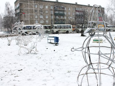 Новогодние символы отправили в Жуковку