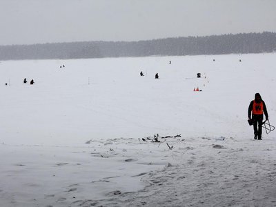 На Верхнем пруду в минувшее воскресенье прошли командные соревнования по зимней ловле на мормышку