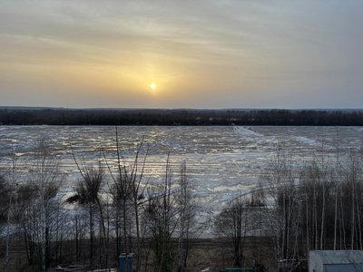 Весенний лёд очень непрочен