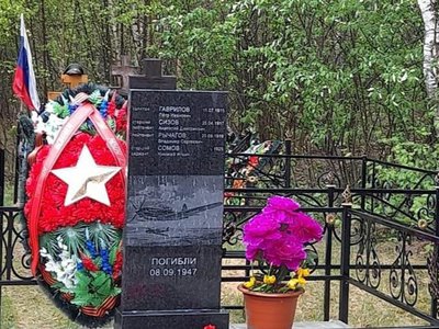В Саваслейке открыли мемориал, посвящённый летчикам-испытателям
