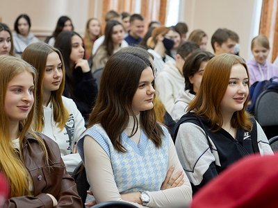 Епископ Выксунский и Павловский поговорил со школьниками о патриотизме