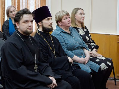 Епископ Выксунский и Павловский поговорил со школьниками о патриотизме