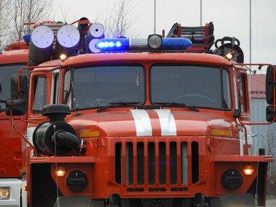 В Выксе пожарные спасли из огня человека