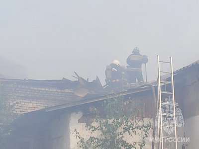 Пожарные тушили возгорания на улицах Спартака и Белякова