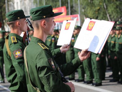 Военный комиссариат продолжает набор граждан на службу по контракту