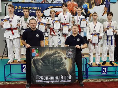 Выксунские борцы завоевали пять золотых медалей на первенстве ПФО