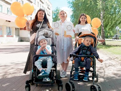 БВ «ОМК-Участие» подарил детям с инвалидностью сертификаты номиналом 2 000 рублей