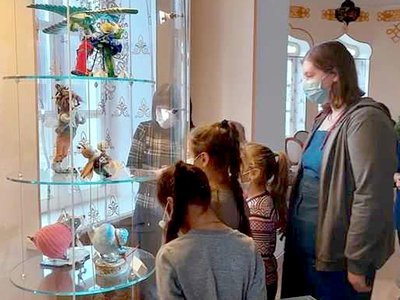 Воспитанники дневного отделения социально-реабилитационного центра для несовершеннолетних совершили экскурсию в музей ВМЗ (Выкса, 2021 г.)