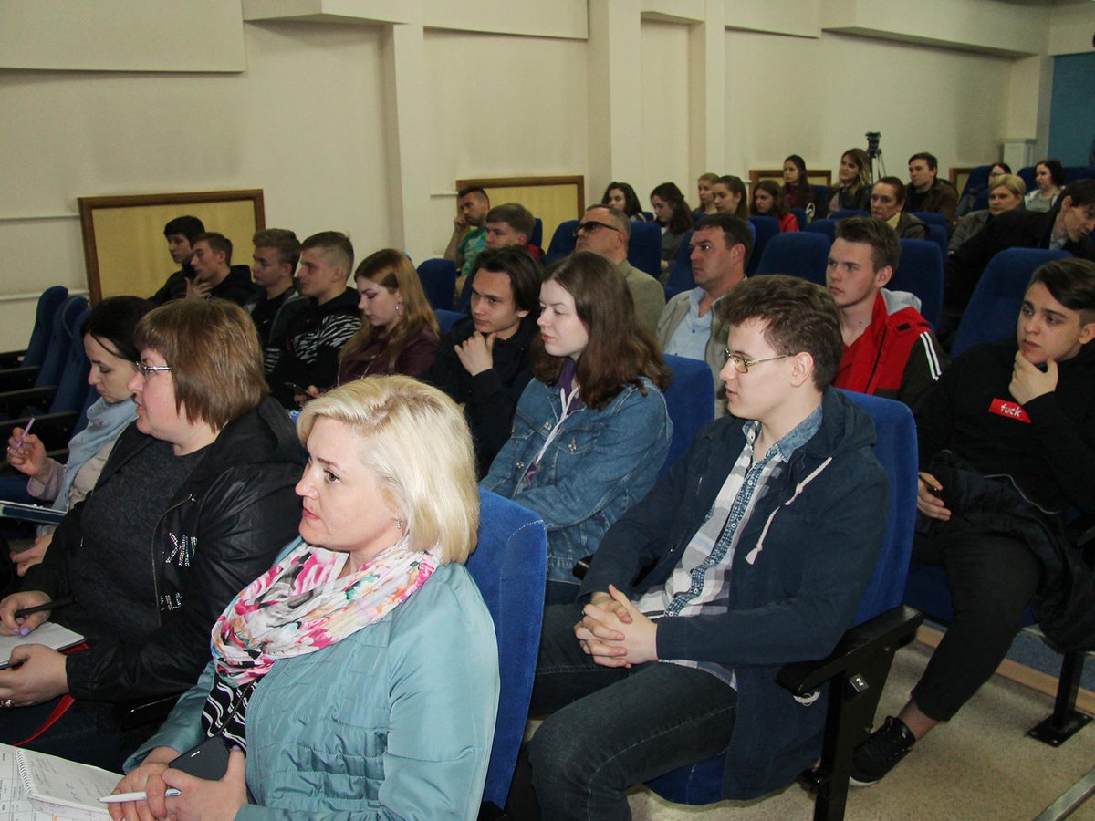 В ДК им. Лепсе прошёл семинар для молодых добровольцев Выксы, Кулебак и Навашина