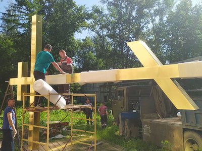 В Иверском монастыре готовят крест к установке