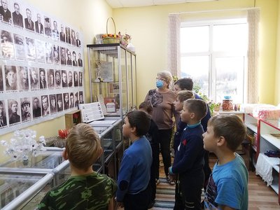 В Тамболесском ДТ детям рассказали об истории комсомольцев