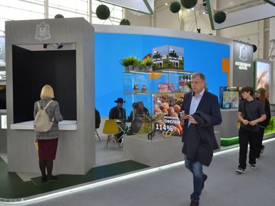 Предприятия АПК представили свою продукцию на выставке «Золотая осень-2025»